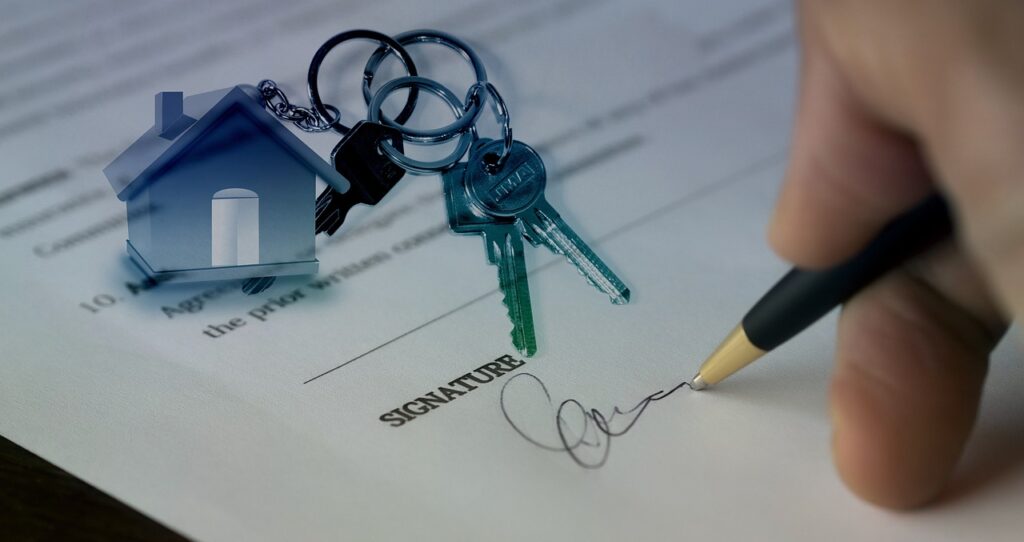 Image show a Real Estate law and home mortgage contract